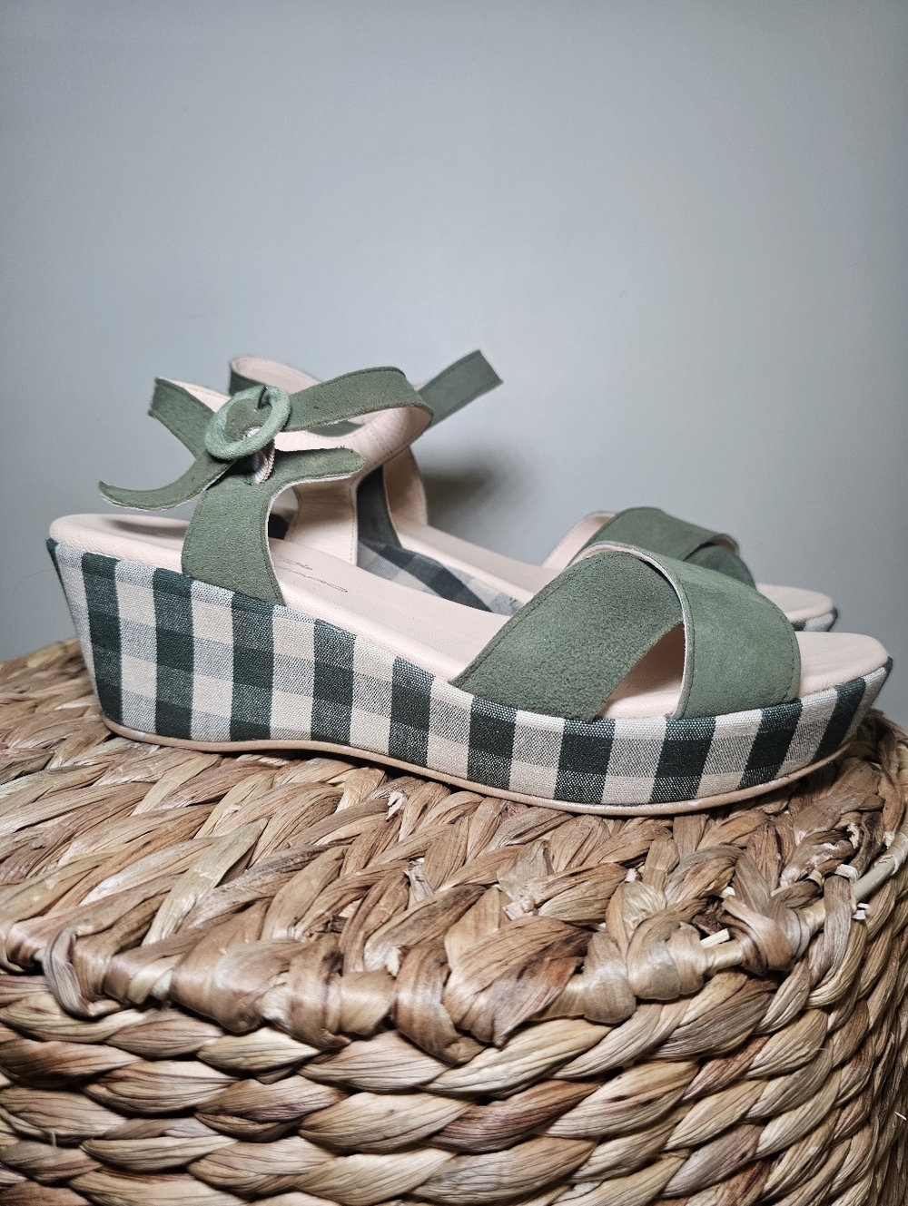 Brenda Zaro Green Suede Wedge Sandals Sz 40 Spain Gingham